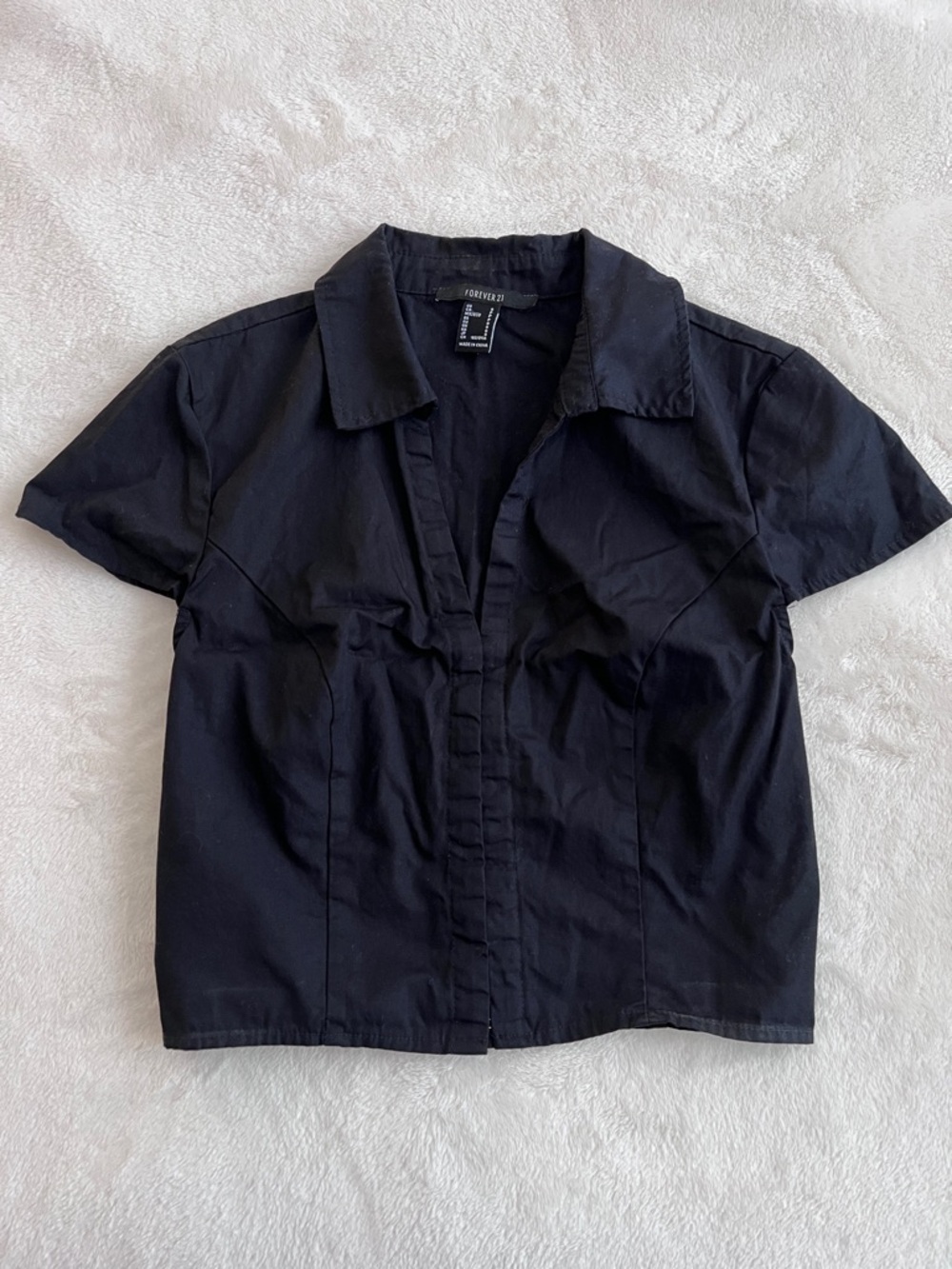 Black button up blouse Y2K ⭐︎★